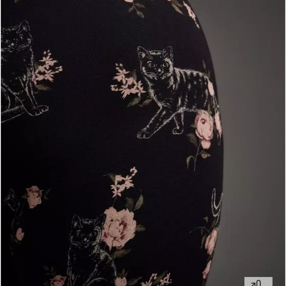 Torrid Nightfall Black Floral Leggings - Picture 2 of 2